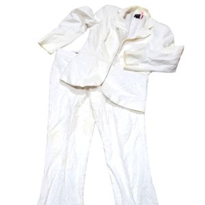 Focus 2000 pantsuit. Accent embroidery.  White